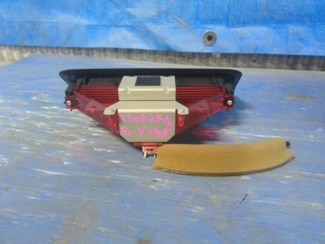 [High mount stop lamp]NISSAN TIIDA LATIO SC11 HR15DE AT 2WD #0BD3253172746
