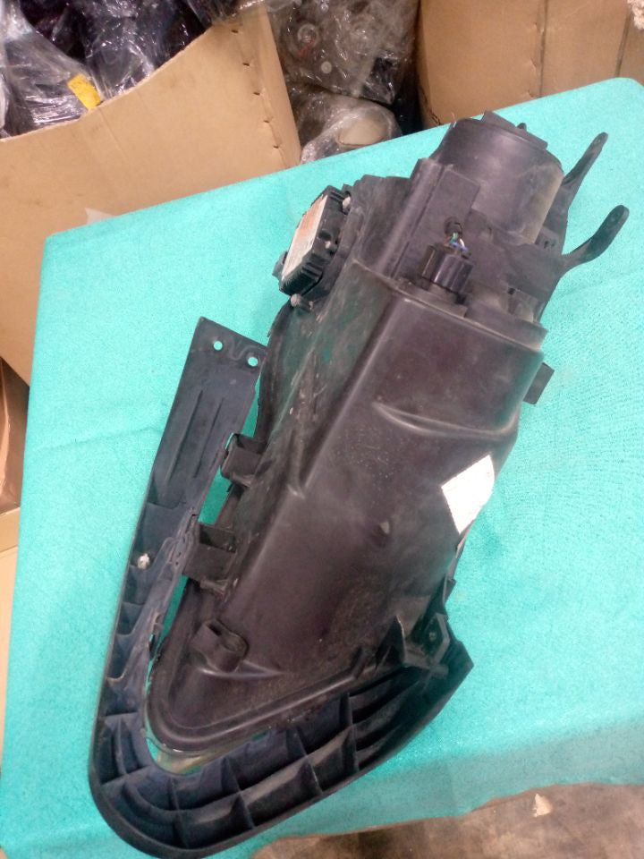 [HEADLIGHT ASSY LH]SUZUKI KIZASHI RF91S 2013 J24B FF AT 4WD #000324B772586