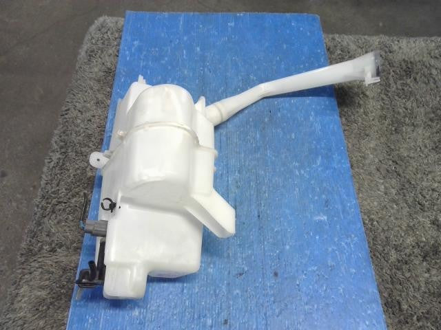 [WASHER TANK]NISSAN SERENA GFC27 MR20DD AT 2WD #0BD3253176981