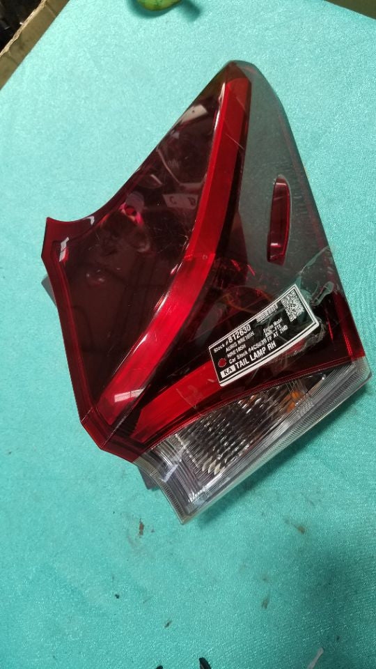 [TAIL LAMP RH]TOYOTA AURIS NRE185H 2016 8NR-FTS FF AT 2WD #0003251812630