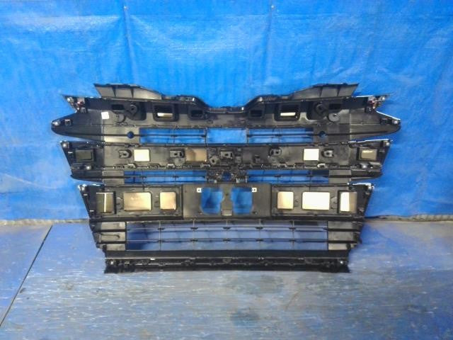 [GRILLE]TOYOTA NOAH    #0BD3253173096