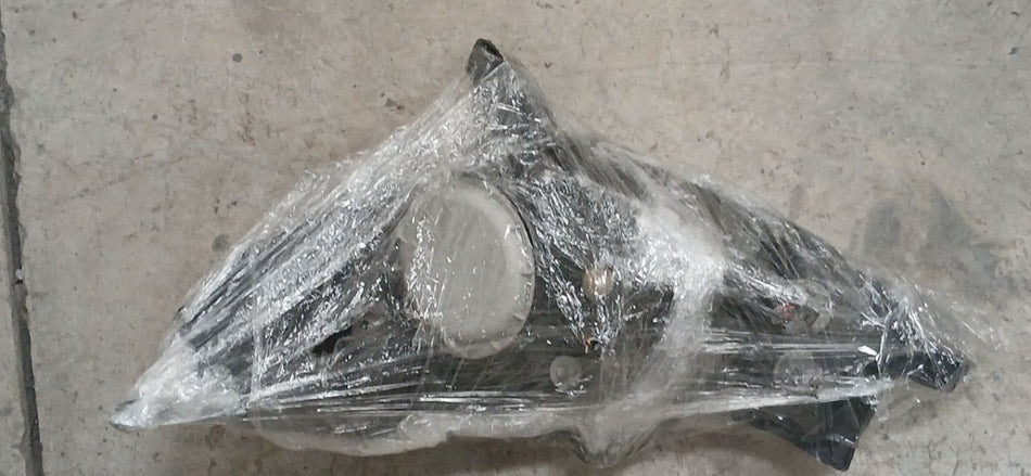 [HEADLIGHT ASSY RH]TOYOTA OPA ZCT10 2002 1ZZ-FE FF AT 2WD #000323C560437