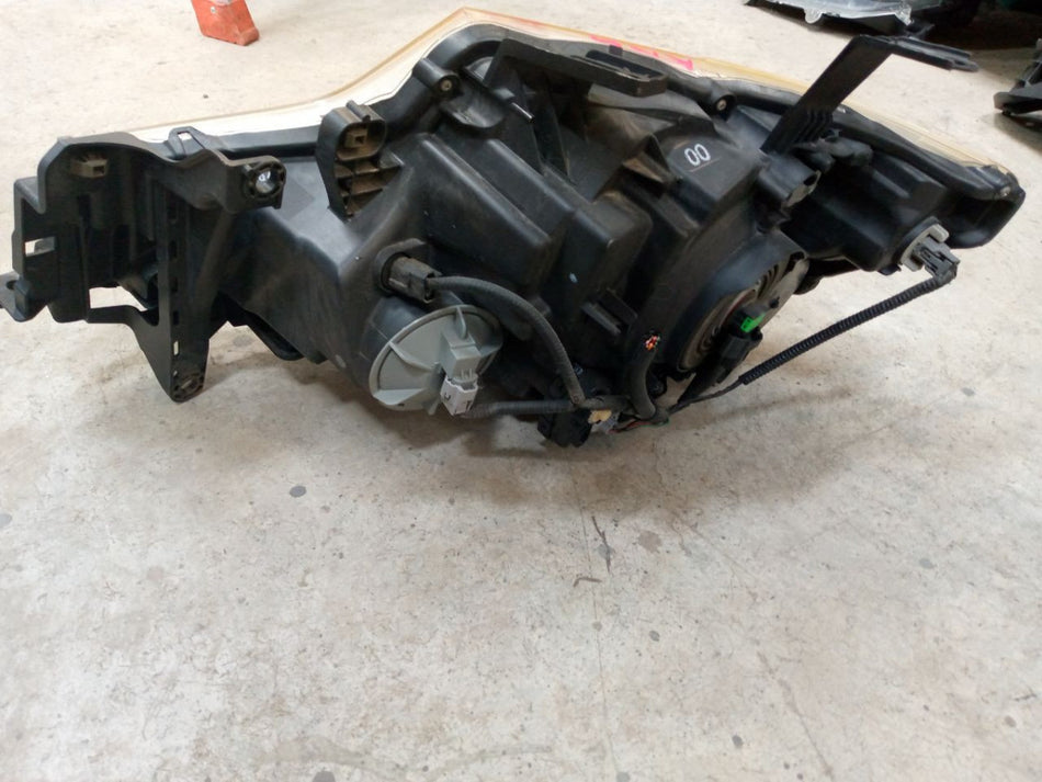 [HEADLIGHT ASSY RH]HONDA STEPWAGON RK2 2010 R20A FF AT 4WD #0003243613956