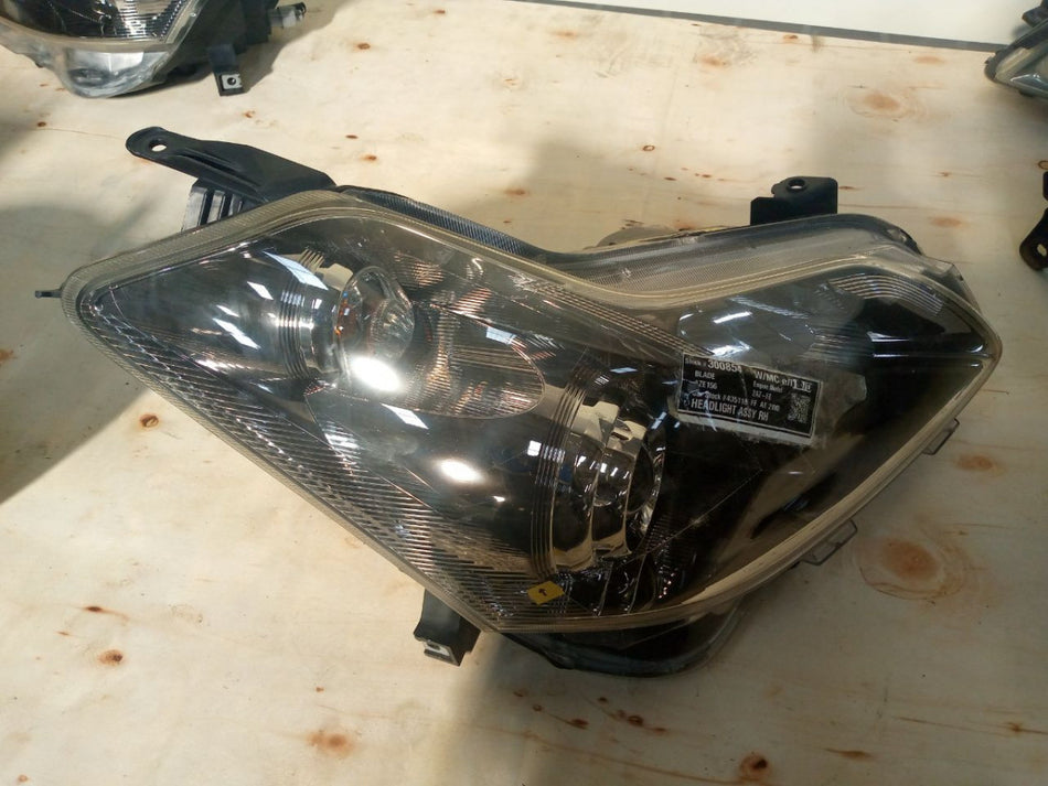 [HEADLIGHT ASSY RH]TOYOTA BLADE AZE156 2007 2AZ-FE FF AT 2WD #000322B300854
