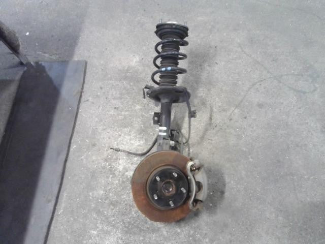 [F STRUT ASSY RH]TOYOTA NOAH ZWR80G 2ZR-FXE AT 2WD #0BD3253174479