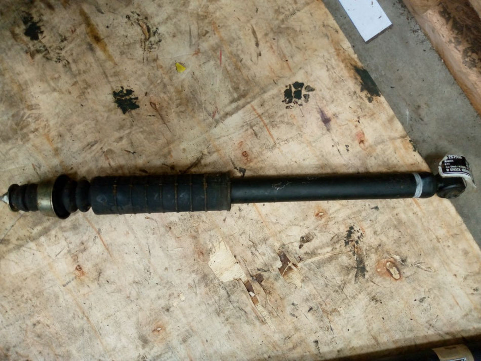 [R SHOCK ABSORBER LH]TOYOTA VITZ KSP90 2006 1KR-FE FF AT 2WD #0003243617246