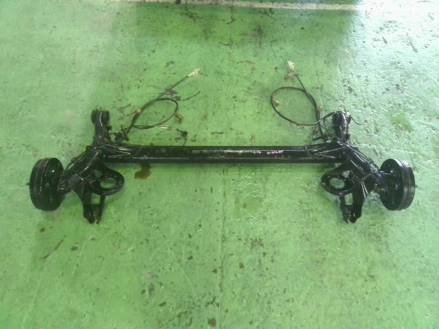 [R AXLE BEAM ASSY]DAIHATSU TANTO L375S KF-VE AT 2WD #0BD3253177026