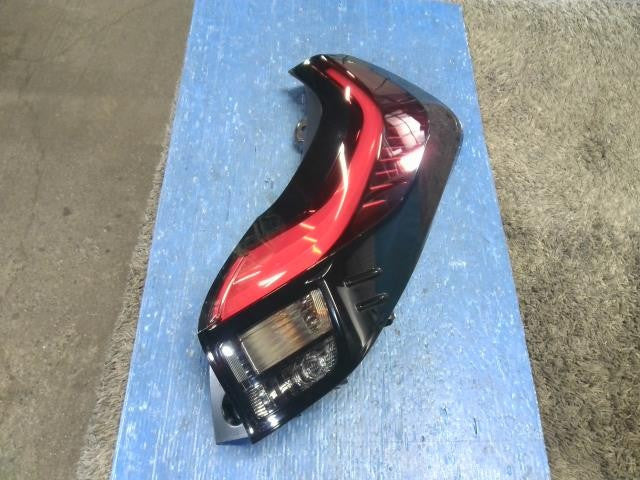 [TAIL LAMP RH]TOYOTA AQUA MXPK11 M15A-FXE AT 2WD #0BD3253180804