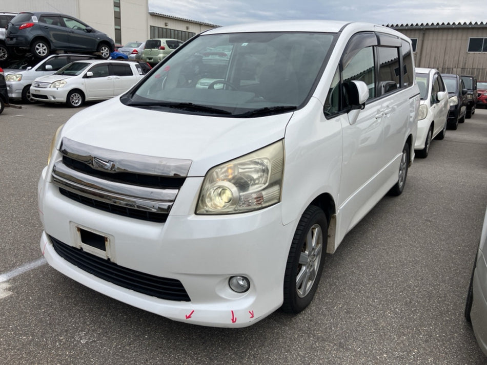 [R BUMPER ASSY]TOYOTA NOAH ZRR70W 2008 3ZR-FE FF AT 2WD #000324A768790