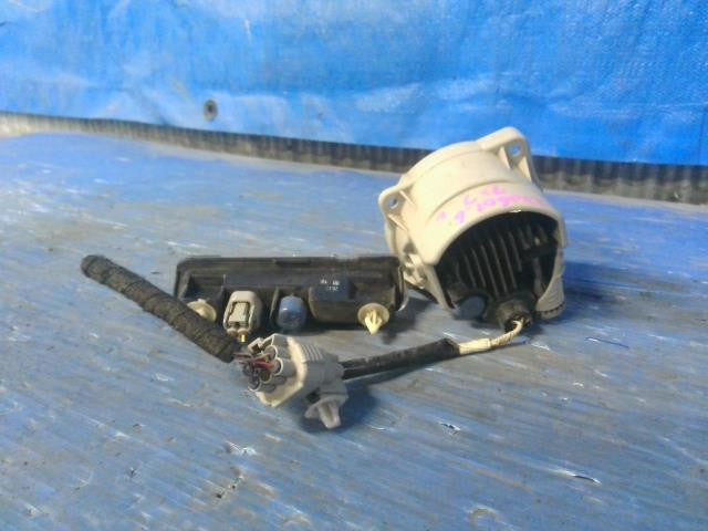 [FOG LAMP LH]TOYOTA TANK M910A 1KR-FE AT 4WD #0BD3253172844