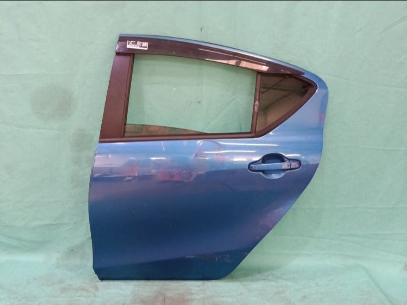 [R DOOR ASSY LH]TOYOTA AQUA NHP10 2012 1NZ-FXE FF AT 2WD #0003263064741