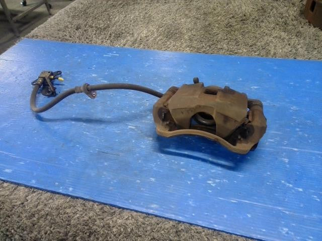 [F CALIPER RH]HONDA MOBILIO GB1 L15A AT 2WD #0BD3253172774