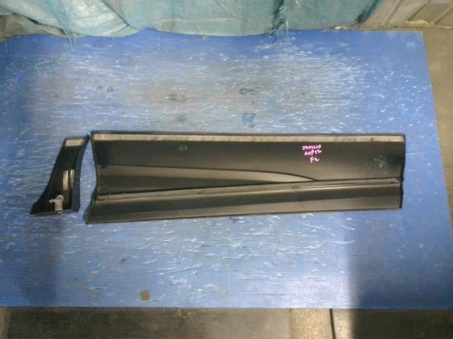 [Left F door protector]TOYOTA SIENTA NSP170G   #0BD3253174666