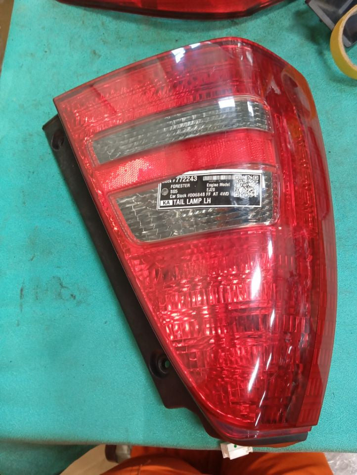 [TAIL LAMP LH]SUBARU FORESTER SG5 2003 EJ20 FF AT 4WD #000324A772243