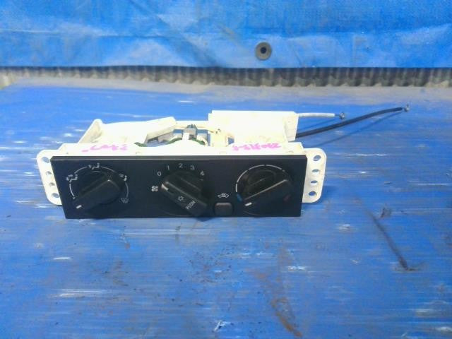 [AIR CONDITIONER PANEL]MITSUBISHI MINICAB TRUCK U61T 3G83 MT 2WD #0BD3253172667