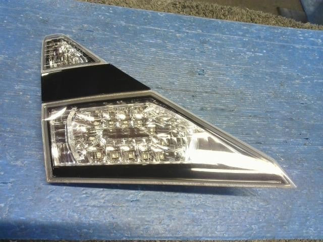 [Left finisher panel]TOYOTA VELLFIRE ANH20W   #0BD3253181285