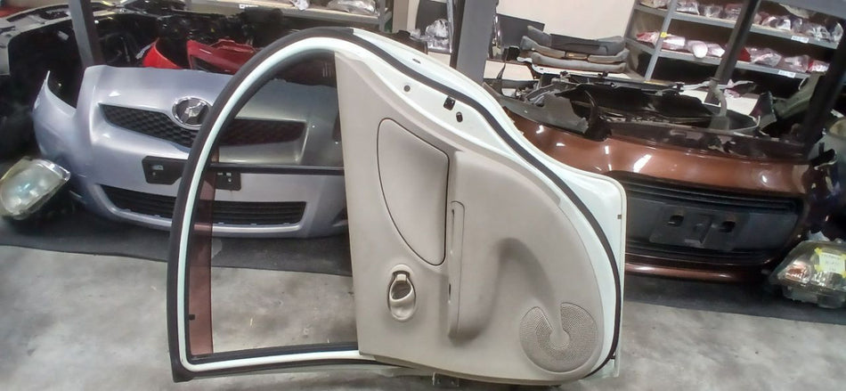 [R DOOR ASSY RH]NISSAN MARCH NK13 2012 HR12DE FF AT 2WD #000323C565038