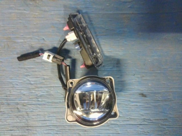 [FOG LAMP RH]TOYOTA TANK M900A 1KR-FE AT 2WD #0BD3253172000