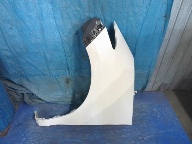 [FENDER LH]TOYOTA ESTIMA ACR50W 2AZ-FE AT 2WD #0BD3253178328