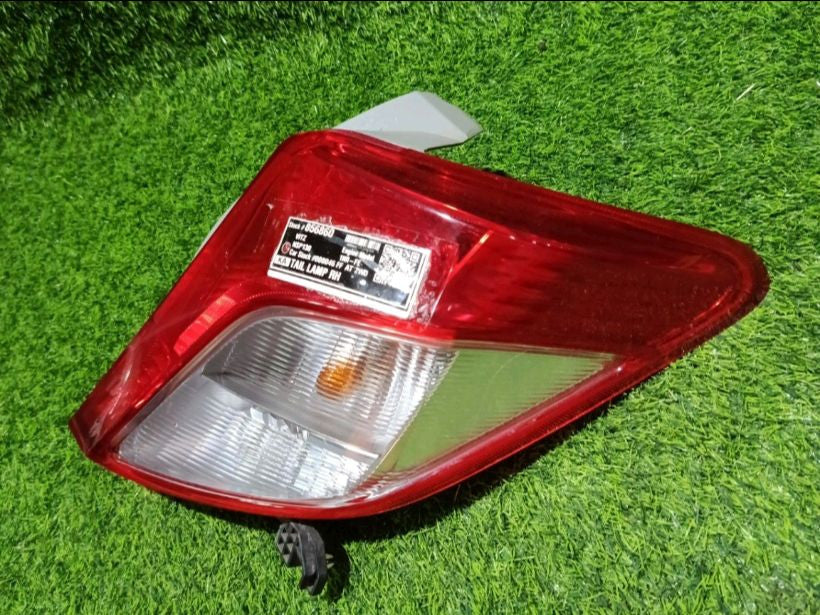 [TAIL LAMP RH]TOYOTA VITZ NSP130 2012 1NR-FE FF AT 2WD #0003253856860