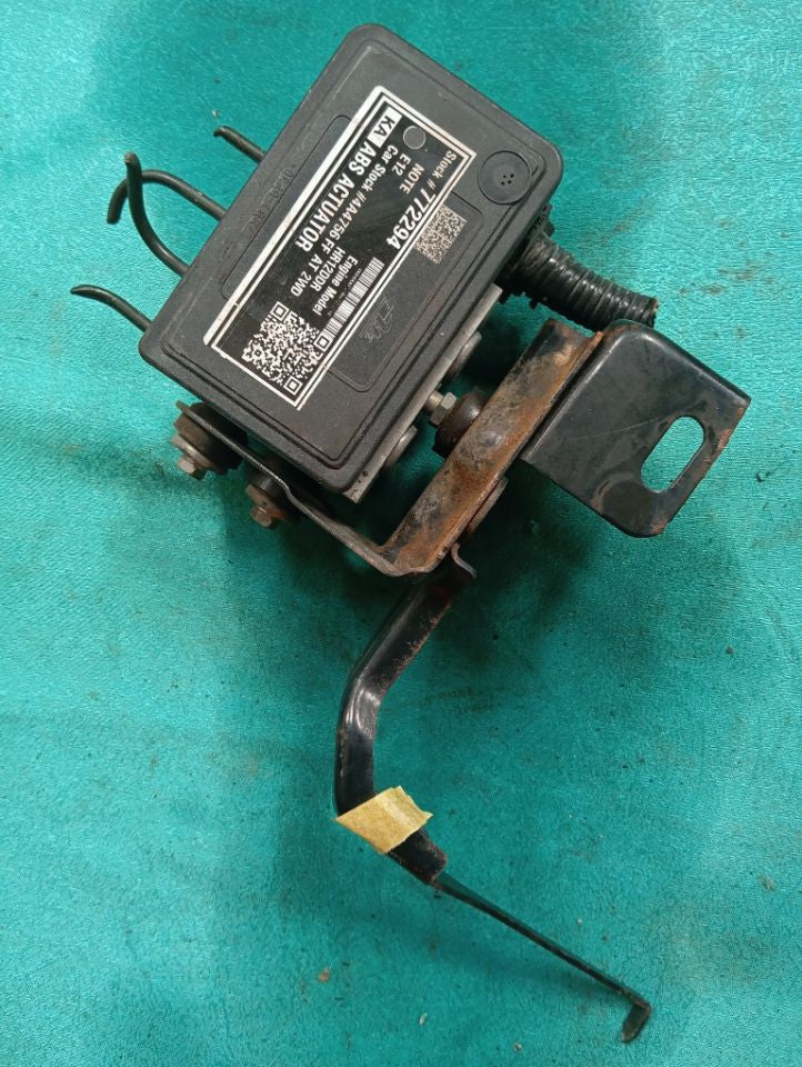 [ABS ACTUATOR]NISSAN NOTE E12 2013 HR12DDR FF AT 2WD #000324A772294