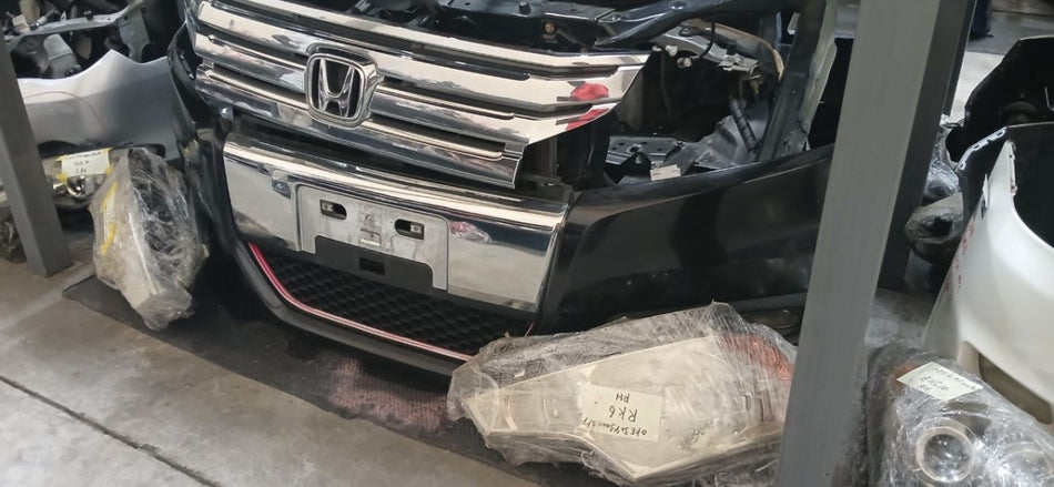 [NOSE CUT]HONDA STEPWGN　SPADA RK6 2010 R20A FF AT 4WD #000323B538454