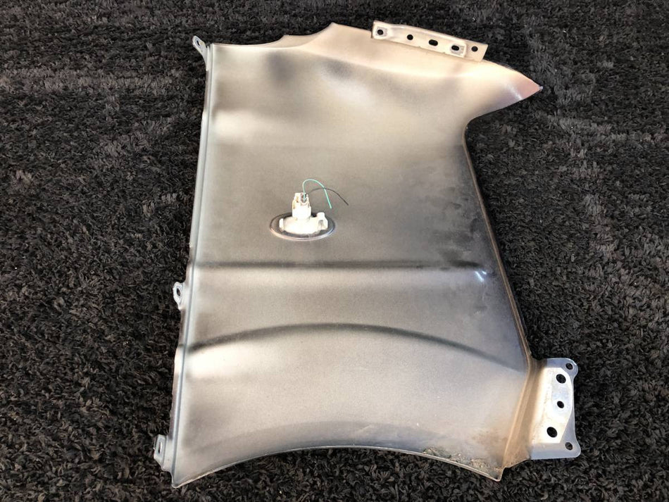 [FENDER LH]SUZUKI EVERY WAGON DA64W 2011 K6A FF AT 2WD #000323C573875