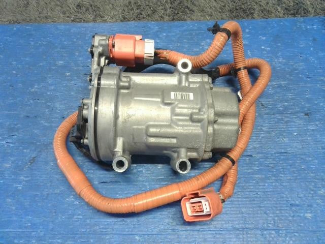 [A/C COMPRESSOR]NISSAN X-TRAIL HNT32 MR20DD AT 4WD #0BD3253178511