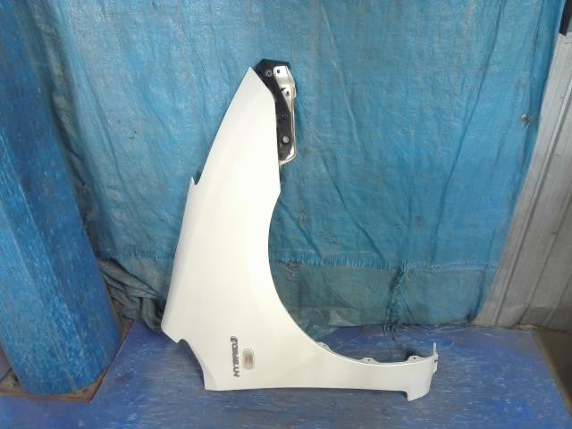 [FENDER RH]TOYOTA PRIUS NHW20 1NZ-FXE AT 2WD #0BD3253178618