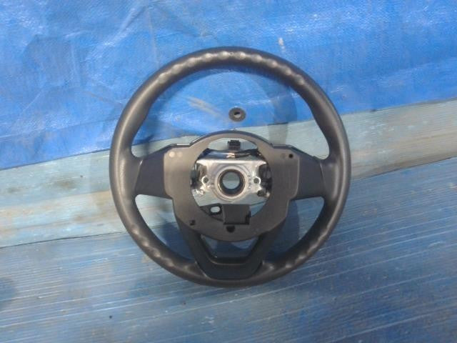 [STEERING WHEEL]TOYOTA YARIS MXPH10 M15A-FXE AT 2WD #0BD3253171022