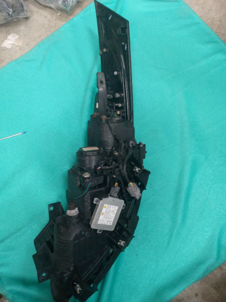 [HEADLIGHT ASSY RH]MAZDA BIANTE CCEFW 2011 LF-VDS FF AT 2WD #0003247700913