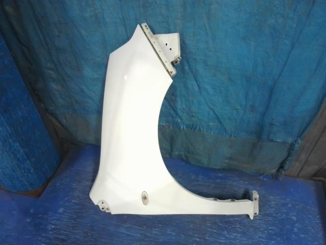 [FENDER RH]NISSAN ＡＤ VAY12 CR12DE AT 2WD #0BD3253183122