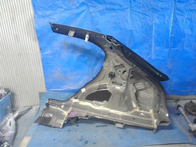 [Cab/body parts]HONDA VEZEL RV5 LEC AT 2WD #0BD3253171202