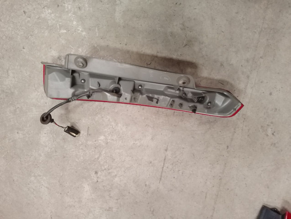 [TAIL LAMP LH]TOYOTA ISIS ZNM10 2009 1ZZ-FE FF AT 2WD #0003242607878