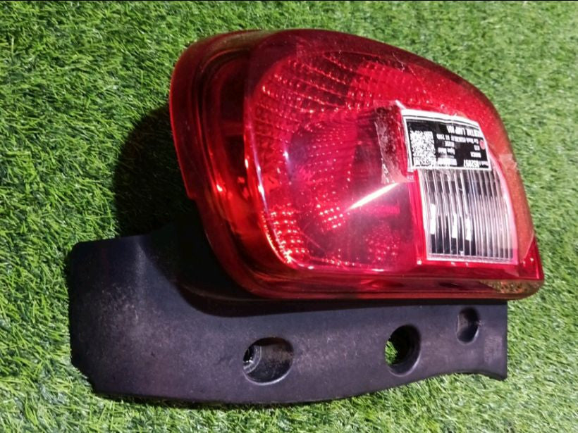 [TAIL LAMP RH]NISSAN MARCH K13 2018 HR12DE FF AT 2WD #0003253852897