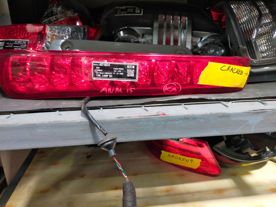 [TAIL LAMP RH]TOYOTA ISIS ANM15 2007 1AZ-FSE FF AT 4WD #0003243621824