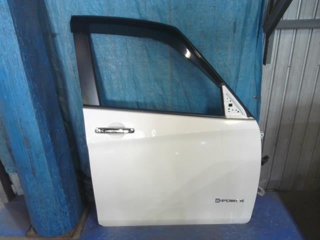 [F DOOR ASSY RH]NISSAN SERENA HC27   #0BD3253178586