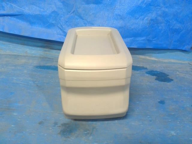 [CONSOLE BOX]TOYOTA VELLFIRE ANH25W 2AZ-FE AT 4WD #0BD3253171052