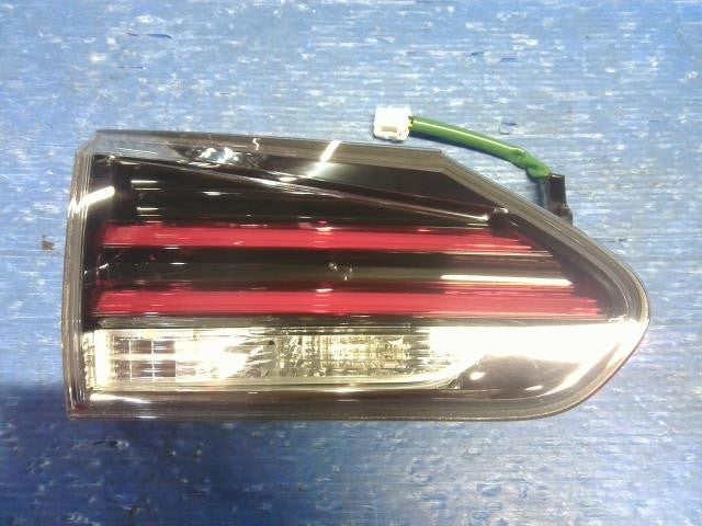[Left finisher panel]LEXUS HS ANF10 2AZ-FXE AT 2WD #0BD3253174797