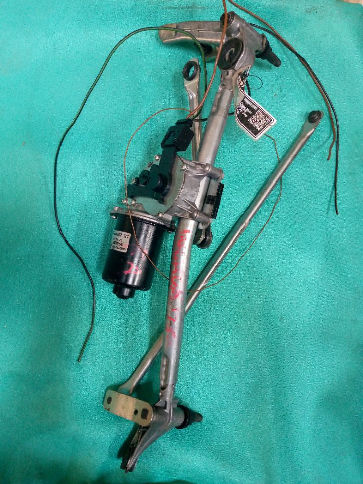 [F WIPER MOTOR]BMW 3SERIES SEDAN WBAVA760 2005 N46B20B FR AT 2WD #0003247702806
