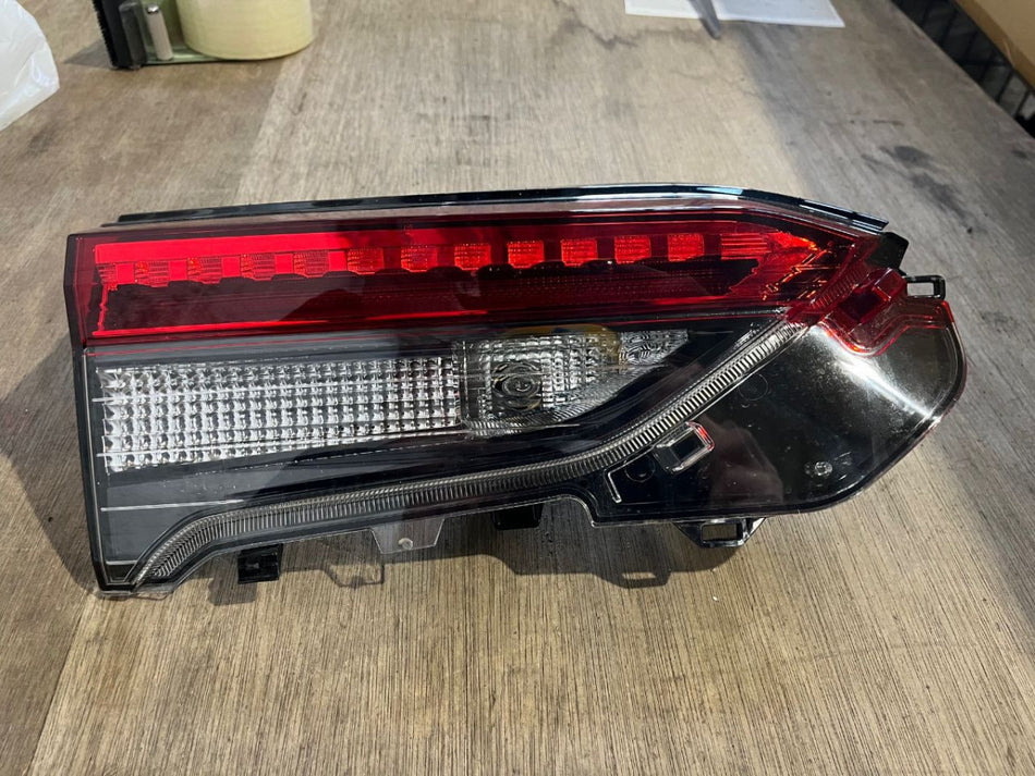 [R FINISHER LAMP LH]TOYOTA RAV4 MXAA54 M20A-FKS FF AT 2WD #0B23252003983