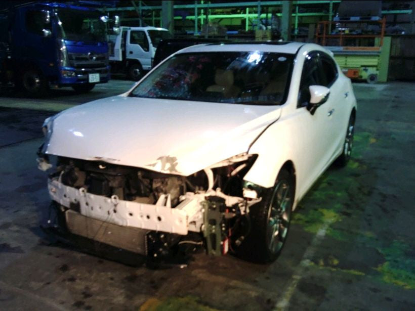 [REAR GATE]MAZDA AXELA SPORT BM2AS 2016 SH-VPTR FF MT 4WD #0333263010424