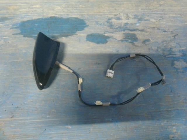 [ANTENNA]HONDA VEZEL RV5 LEC AT 2WD #0BD3253171217