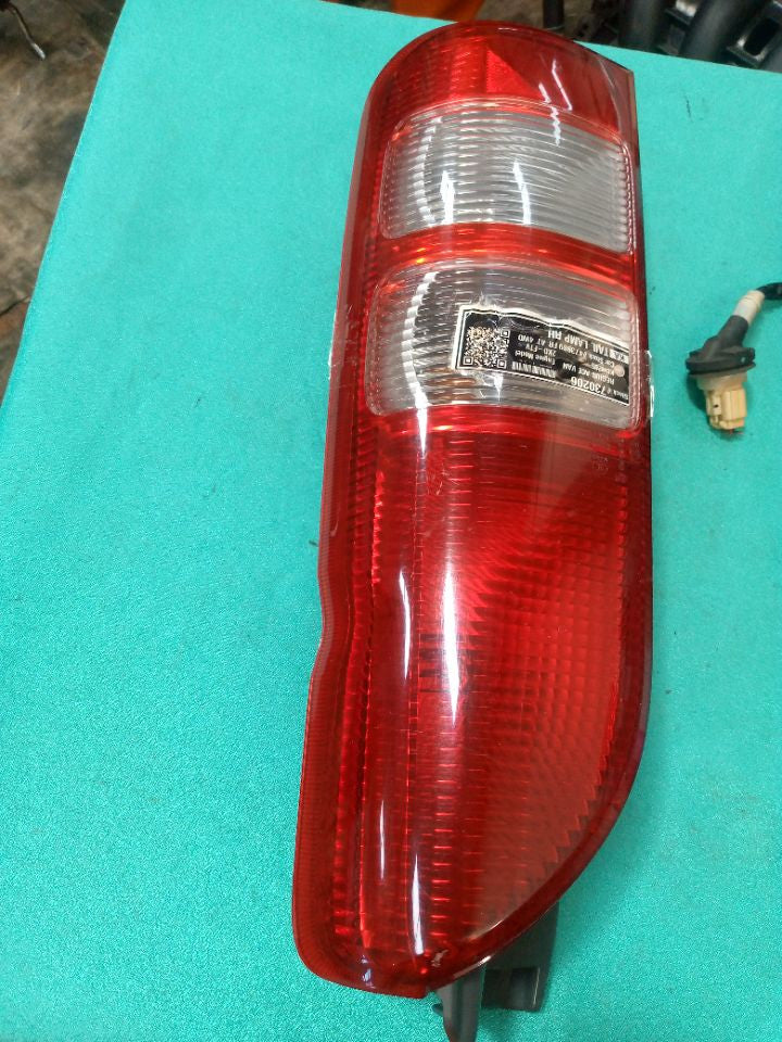 [TAIL LAMP RH]TOYOTA REGIUS ACE VAN KDH205 2006 2KD-FTV FR AT 4WD #0003248730206