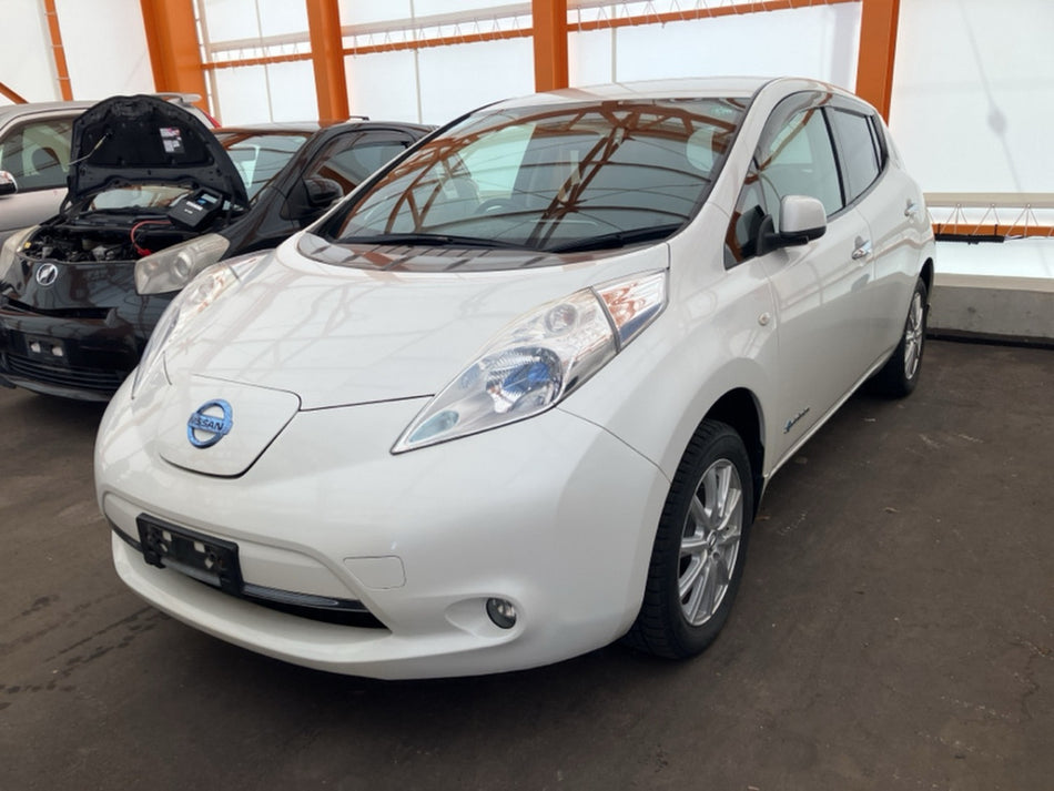 [R BUMPER ASSY]NISSAN LEAF AZE0 2015 EM57 FF AT 2WD #0003263051369