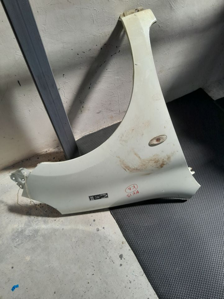 [FENDER RH]NISSAN MARCH NK13 2012 HR12DE FF AT 2WD #000323C565005