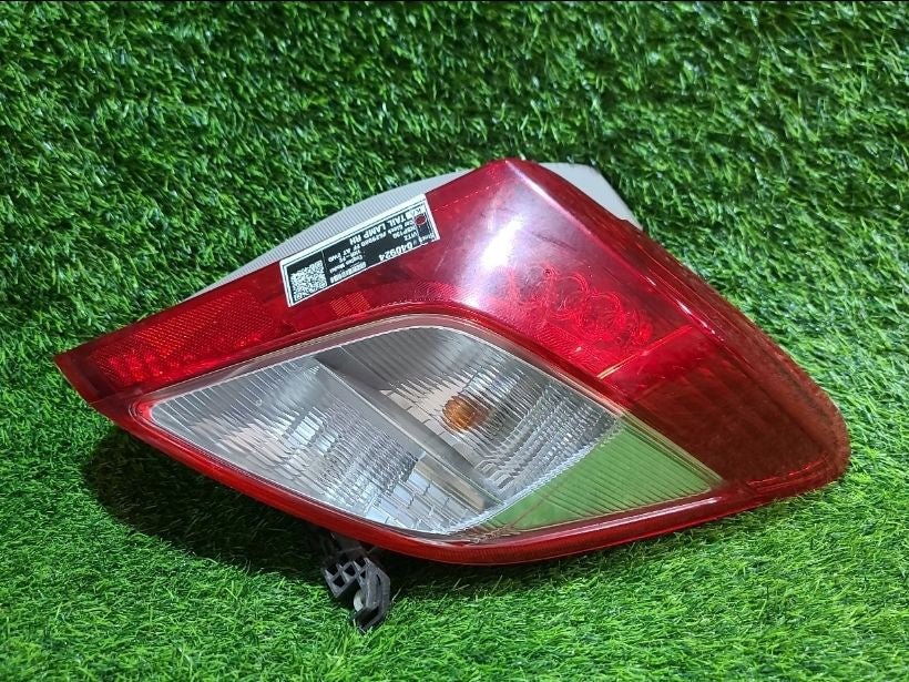 [TAIL LAMP RH]TOYOTA VITZ NSP130 2012 1NR-FE FF AT 2WD #0003262040924