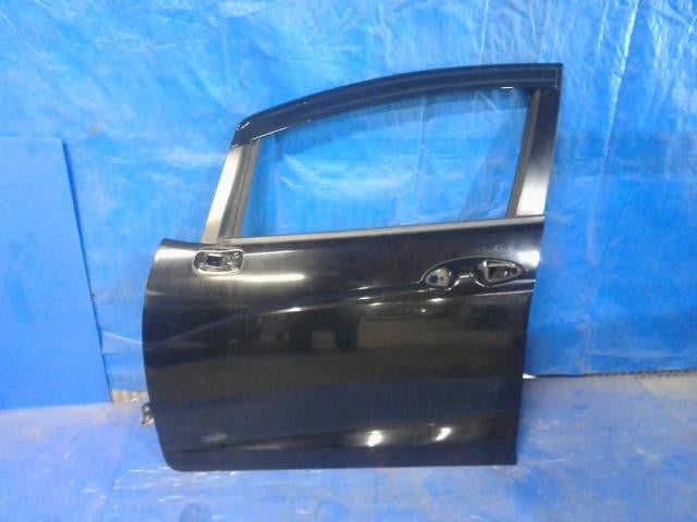 [Left F door panel]HONDA FIT HYBRID GP5 LEB AT 2WD #0BD3253172541