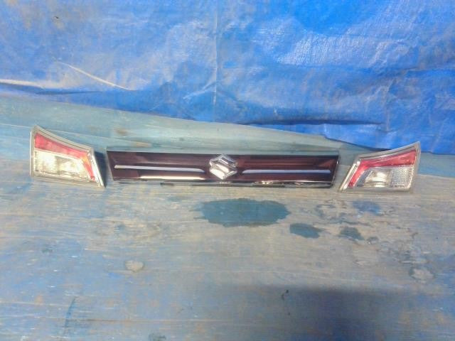 [R FINISHER PANEL]SUZUKI SOLIO MA26S K12C AT 2WD #0BD3253171180