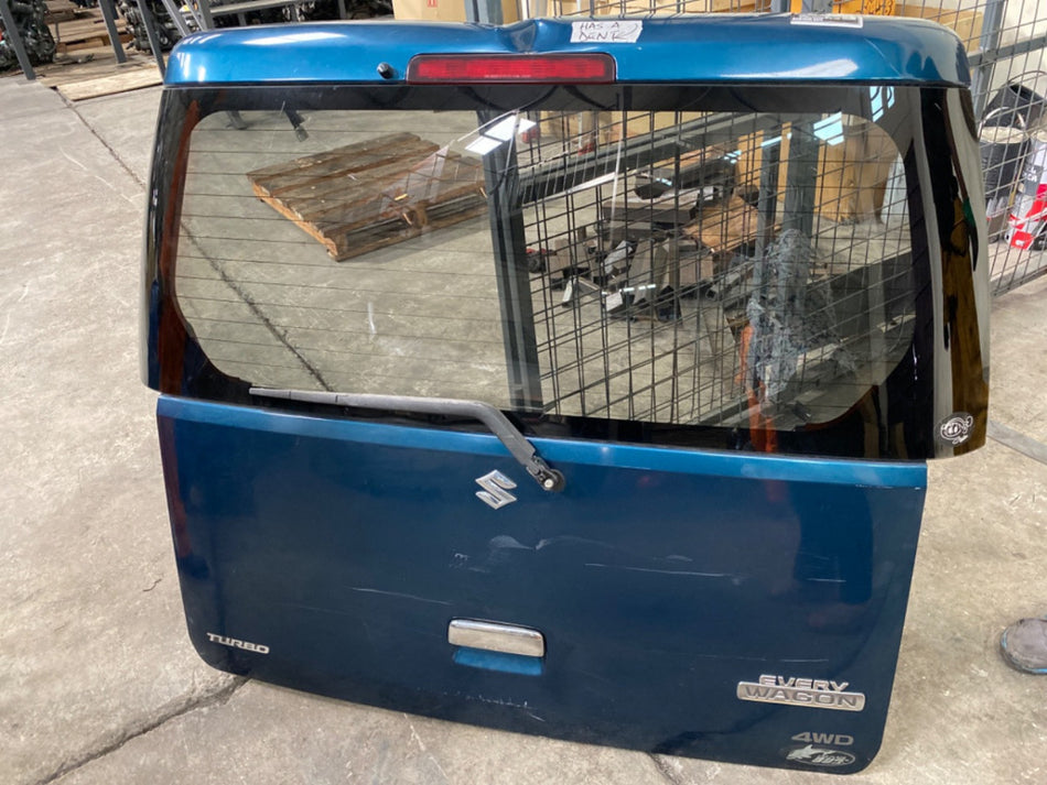 [REAR GATE]SUZUKI EVERY WAGON DA64W 2006 K6A FR AT 4WD #000324A757938
